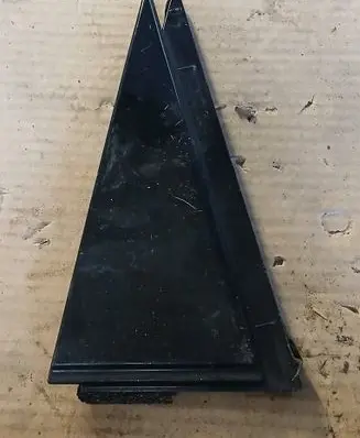 Rear door trim (molding)