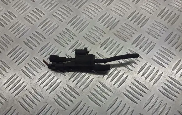 Mercedes-Benz A W169 Valve vacuum 0025401497