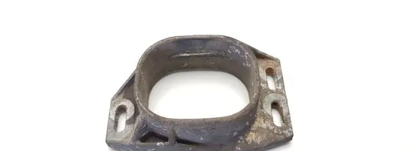 Audi A4 S4 B5 8D Engine mounting bracket 8D0199335M