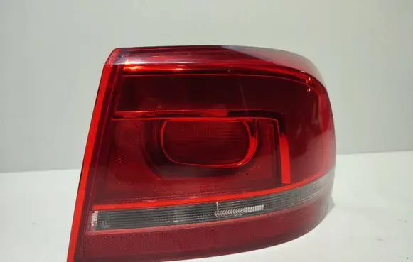 Volkswagen PASSAT B7 Rear/tail lights 3AE945096F 90004874