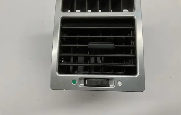 Land Rover Range Rover L322 Dash center air vent grill H52400283060