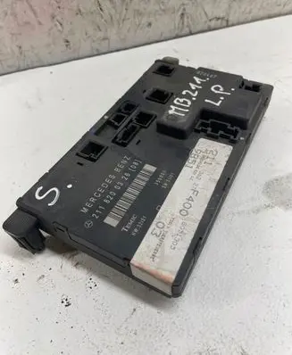 Mercedes-Benz E W211 Door control unit/module 2118200326 356801