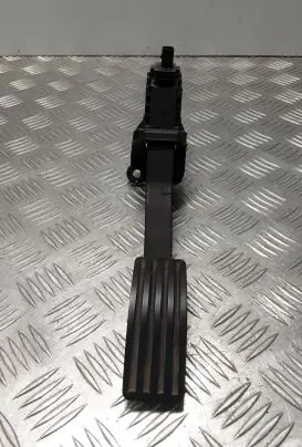 Volvo XC40 Accelerator throttle pedal 32212363 6PV31240701