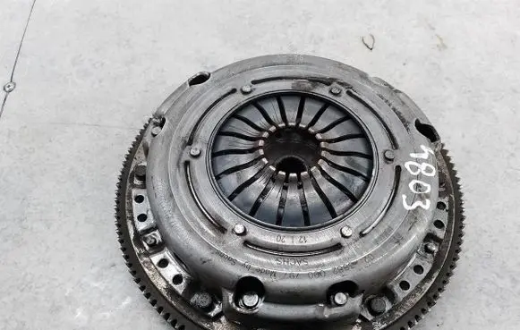 Skoda Fabia Mk2 (5J) Clutch set kit 3082000797