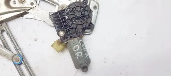Mercedes-Benz CLK A208 C208 Front door window regulator motor 0130821919 105917-xxx