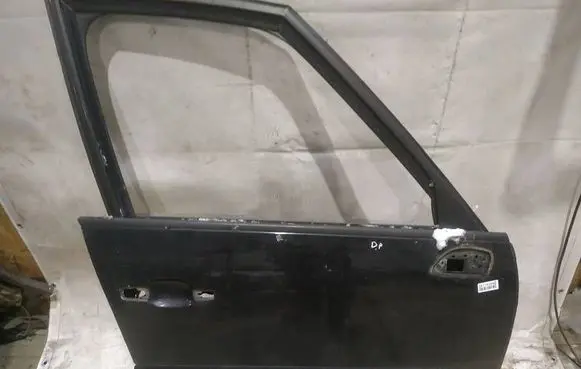 Citroen C4 Grand Picasso Front door JUODOS