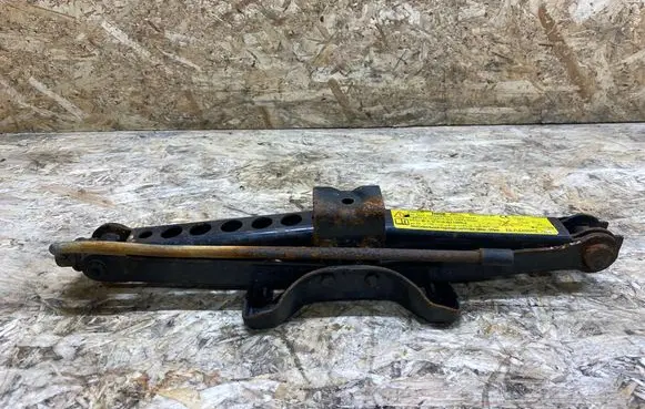 Jaguar XK - XKR Lift Jack 8W8317080AB