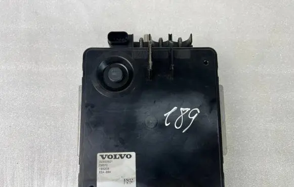 Volvo XC90 Voltage converter/converter module 32300621