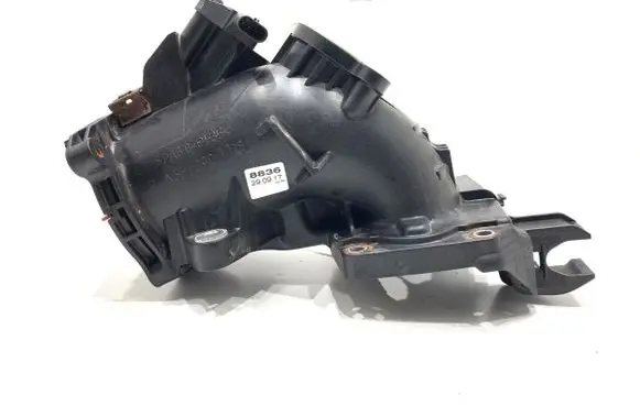Mercedes-Benz GLA W156 X156 Air intake hose/pipe A6510901128