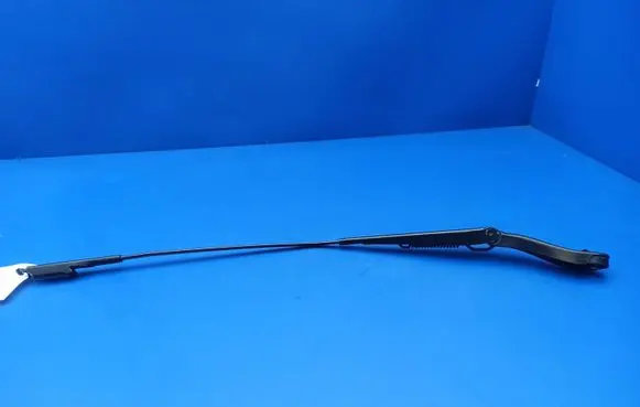 Mercedes-Benz B W245 Front wiper blade arm A1698200140 378