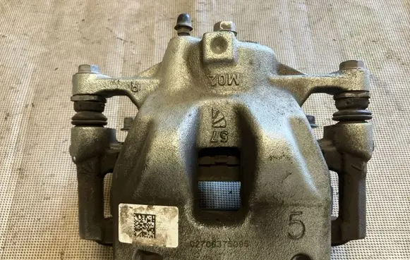 Toyota Yaris XP210 Front brake caliper