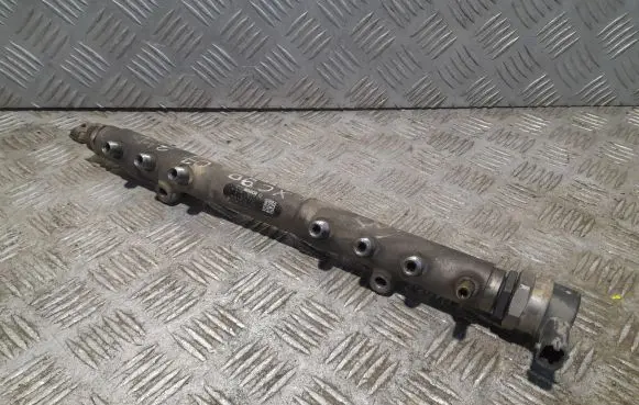 Volvo XC90 Fuel main line pipe 30777554 0445215023
