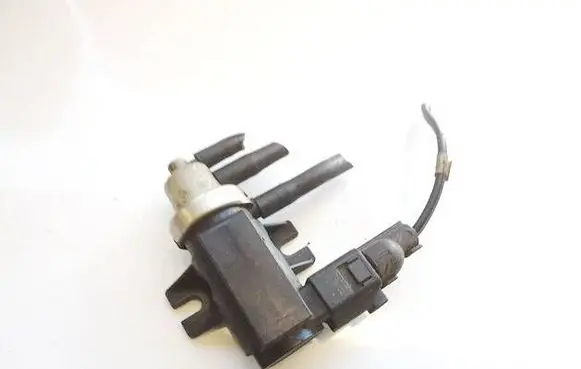 Volkswagen PASSAT B5.5 Turbo solenoid valve 1J0906627B