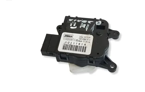 Opel Vivaro Air flap motor/actuator T1020397J 1211161A