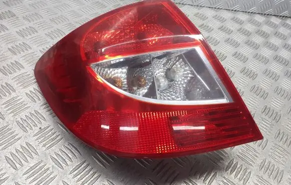 Renault Thalia II Number plate light 8200700046