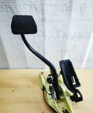 BMW 5 GT F07 Brake pedal 9144253