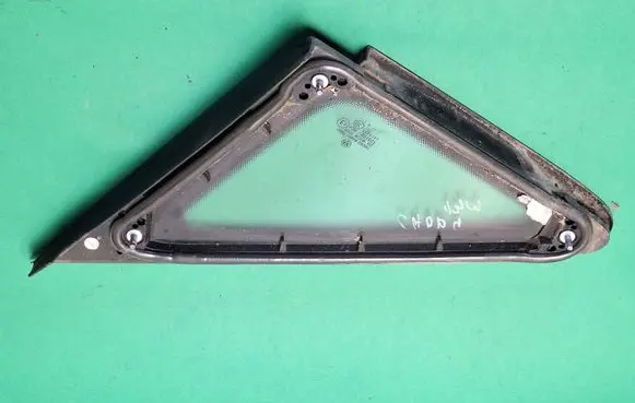 Volkswagen Caddy Front triangle window/glass DOT27M23100AS2 E000184 43R001057