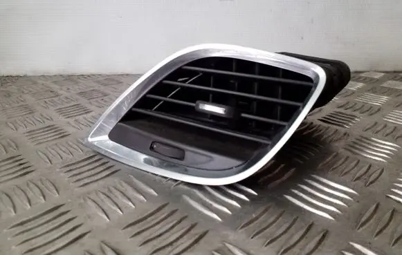Opel Mokka Dashboard side air vent grill/cover trim 95245319 95316016