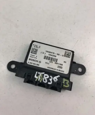 Tesla Model S Other control units/modules 0263004896