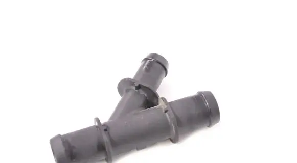 Porsche Macan (95B) Engine coolant pipe/hose 7PP121237