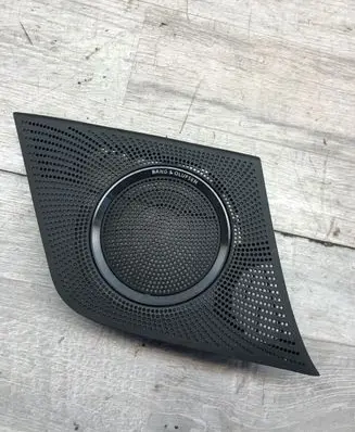 Audi Q5 SQ5 Side speaker trim/cover 8R0035428