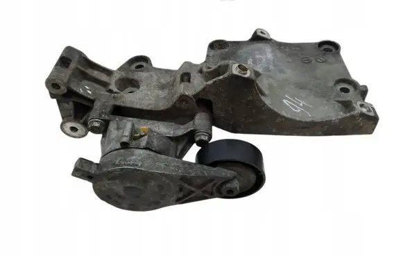 Volkswagen Touran I Other engine bay part 03G903143A