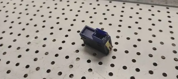 Tailgate opening switch