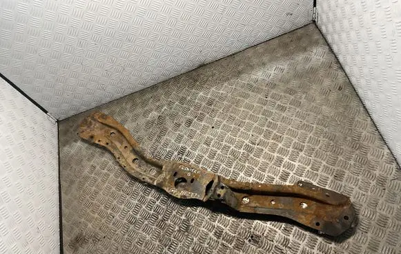 Opel Frontera B Front subframe
