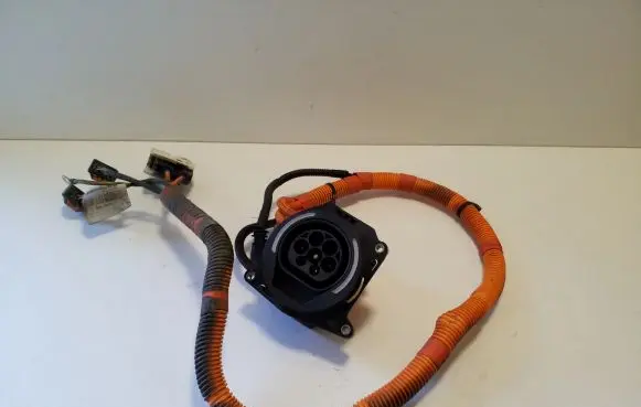 Opel Grandland X Electric car charge socket 9835378280