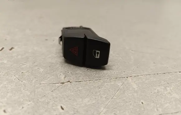 BMW X3 F25 Hazard light switch 916189604