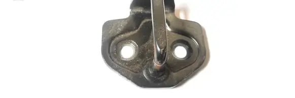 Land Rover Discovery 3 - LR3 Front door lock loop/hook striker FQB500041