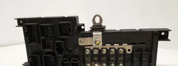 Volvo S80 Fuse module 8678449 518828009