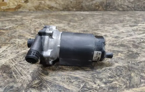 Mercedes-Benz S AMG W220 Electric auxiliary coolant/water pump A0005504883