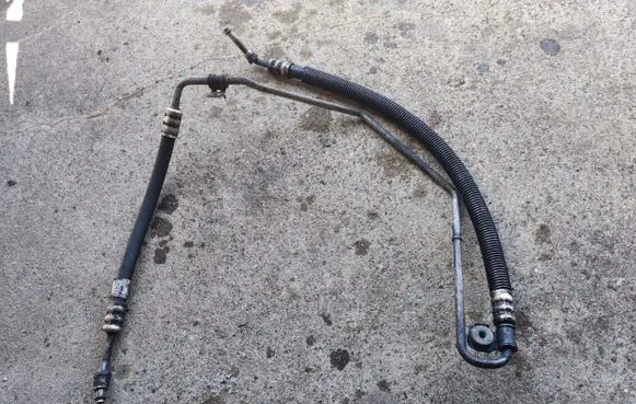 Power steering hose/pipe/line
