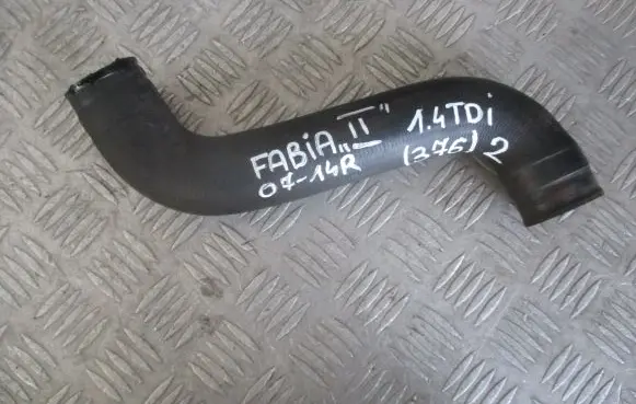 Skoda Fabia Mk2 (5J) Engine coolant pipe/hose