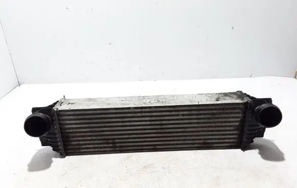 BMW 5 F10 F11 Intercooler radiator 7805629