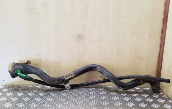 BMW 1 E81 E87 Fuel tank filler neck pipe 
