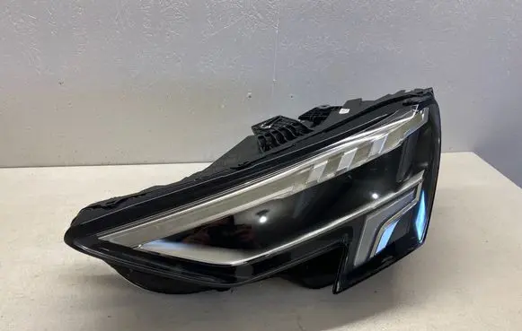 Audi A3 8Y Headlight/headlamp 8Y0941033 90193987