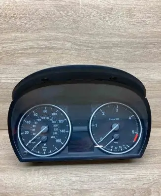 BMW X1 E84 Speedometer (instrument cluster) 9283816 A2C53283617