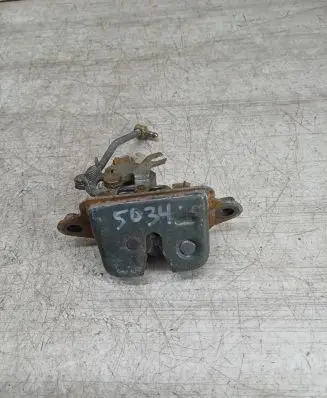 Subaru Forester SF Tailgate/trunk/boot lock/catch/latch