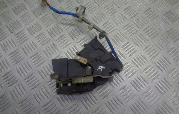 Mazda 323 Rear door lock