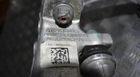Porsche Panamera (971) Rear wheel hub