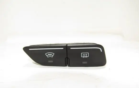 Ford Focus Windscreen/window heater switch AM5T18K574AC