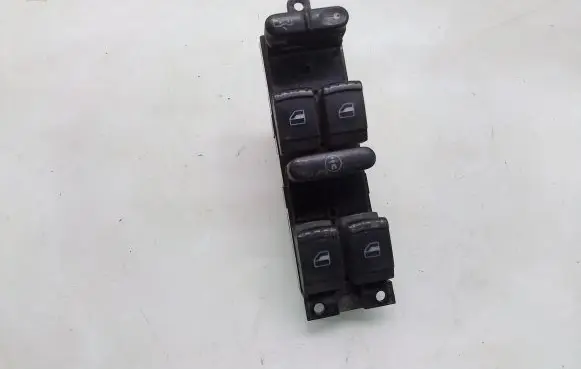 Volkswagen PASSAT B5.5 Electric window control switch 1J4959857B