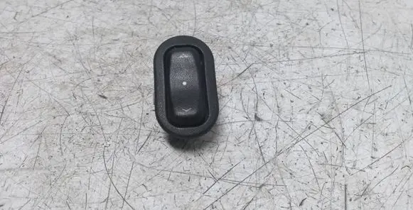 Opel Zafira A Electric window control switch 13363100 90561388