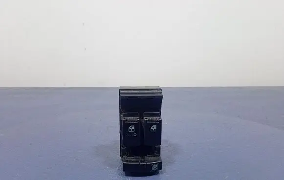 Audi Coupe Electric window control switch 935702C500