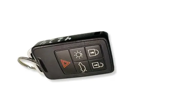 Volvo V70 Ignition key/card 30659607