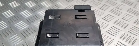 Audi A8 S8 D3 4E Engine control unit holder 8E0907411H