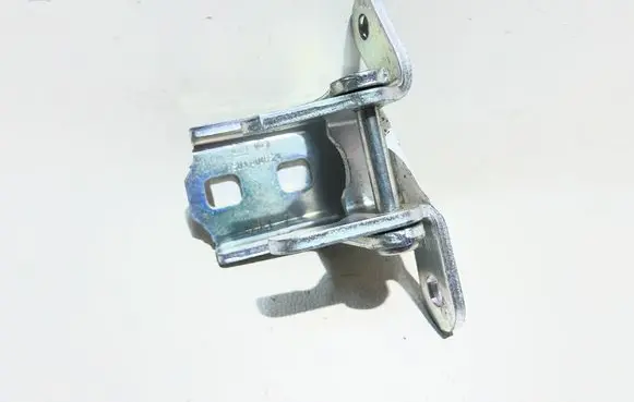 Opel Insignia A Rear door upper hinge 13229060