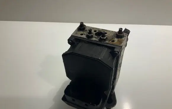 Mercedes-Benz Sprinter W901 W902 W903 W904 ABS Pump A0004469289 0004469289